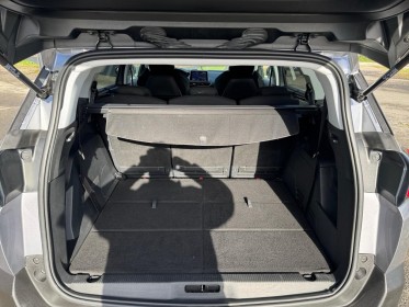 Peugeot 5008 130ch bluehdi ss eat8 moteur neuf - 1000km, caisse 147 000km occasion simplicicar rennes simplicicar...