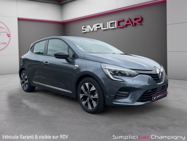 Renault clio v e-tech 140 ch limited occasion champigny-sur-marne (94) simplicicar simplicibike france