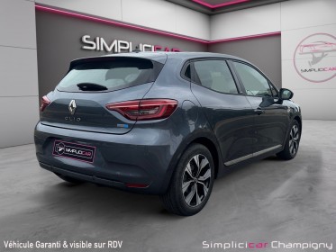 Renault clio v e-tech 140 ch limited occasion champigny-sur-marne (94) simplicicar simplicibike france
