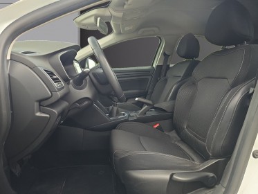 Renault megane iv berline business dci 110 energy business revisee garantie 12 mois occasion simplicicar vichy simplicicar...