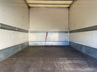 Renault master  2.3 dci 130 ch caisse 20 m3 tva récupérable suspension pneumatique révisé  garanti 12 mois occasion...