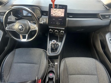 Renault clio v tce 100 intens, garantie 12 mois, caméra de recul, radar av et ar occasion simplicicar villejuif  simplicicar...