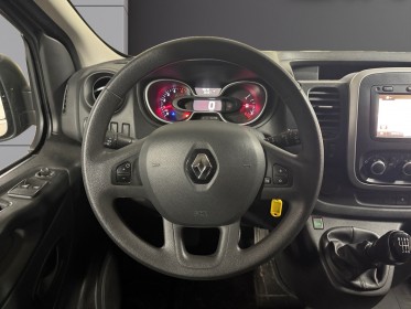 Renault trafic 2.0l finition zen 145 ch // radar de recul / gps / clim /garantie 12 mois occasion simplicicar pertuis ...