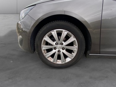 Peugeot 308 1.2  110ch ss bvm5 allure disitribution neuve/gps/camera de recul /limitateur de vitesse /ideal jeune permis...