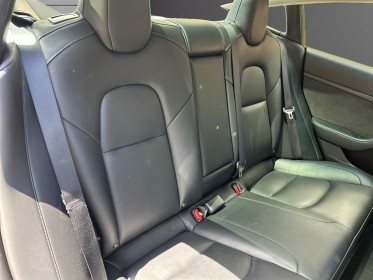 Tesla model 3 autonomie standard plus rwd garantie constructeur toit panoramique sièges Électriques/chauffants caméra...