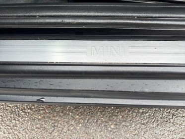 Mini hatch 3 portes f56 lci one 102 ch finition business design occasion simplicicar lille  simplicicar simplicibike france