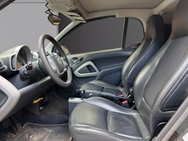 Smart fortwo 1.0 mhd 71 cv pure - sièges brabus - jantes brabus - climatisation - garantie 12 mois occasion...