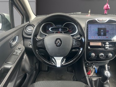 Renault clio iv 1.2 16v 75cv - regulateur de vitesse,grand écran-garantie 12 mois occasion paris 17ème (75)(porte maillot)...
