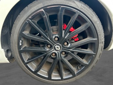 Renault clio iv 1.6 turbo 220 edc rs trophy / cuir chauffant / radar / bose occasion simplicicar veauche simplicicar...