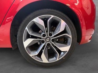 Renault megane iv berline tce 130 - gt line - caméra de recul - garantie 12 mois occasion simplicicar bretigny-sur-orge...