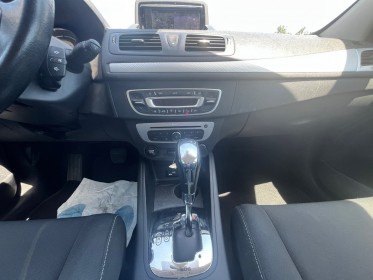 Renault megane iii berline 110cv fap eco2 dci bose euro 5 edc occasion avignon (84) simplicicar simplicibike france