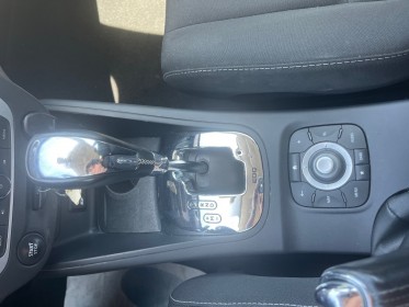 Renault megane iii berline 110cv fap eco2 dci bose euro 5 edc occasion avignon (84) simplicicar simplicibike france