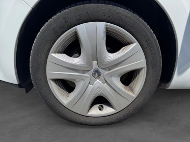 Renault clio iv tce 90 e6c trend occasion simplicicar st-maximin simplicicar simplicibike france