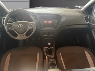Hyundai i20 1.2 84 edition navi caméra de recul garantie 12 mois occasion simplicicar poitiers simplicicar simplicibike france