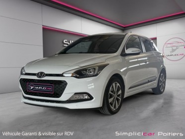 Hyundai i20 1.2 84 edition navi caméra de recul garantie 12 mois occasion simplicicar poitiers simplicicar simplicibike france