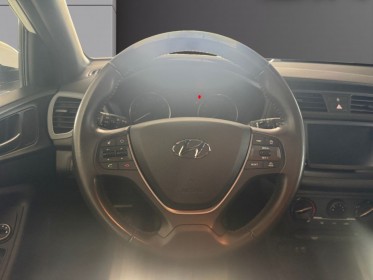 Hyundai i20 1.2 84 edition navi caméra de recul garantie 12 mois occasion simplicicar poitiers simplicicar simplicibike france