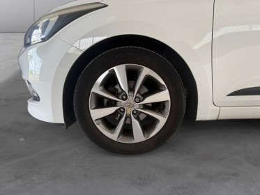 Hyundai i20 1.2 84 edition navi caméra de recul garantie 12 mois occasion simplicicar poitiers simplicicar simplicibike france