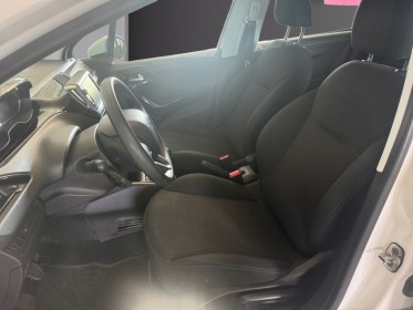 Peugeot 208 business luehdi 100ch ss bvm5 active business carplay garantie 12 mois occasion simplicicar poitiers simplicicar...