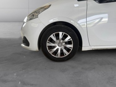 Peugeot 208 business luehdi 100ch ss bvm5 active business carplay garantie 12 mois occasion simplicicar poitiers simplicicar...