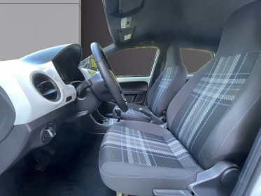 Volkswagen up up1.0 60 cv  club  boite auto-direction assistée- climatisation-radar de recul- occasion champigny-sur-marne...