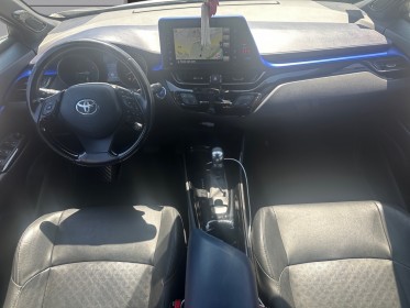 Toyota c-hr hybride 122h graphic, garantie 12 mois, entretenue chez toyota, caméra de recule, pack jbl, radar av  et ar...
