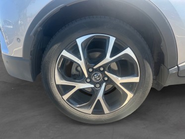 Toyota c-hr hybride 122h graphic, garantie 12 mois, entretenue chez toyota, caméra de recule, pack jbl, radar av  et ar...
