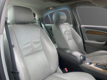 Jaguar s-type 3.0 v6 243 ch executive bva 6 rapports entretien à jour / garanti 12 mois occasion simplicicar royan...