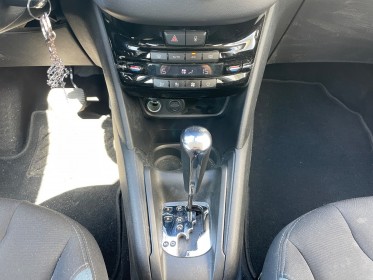 Peugeot 208 allure a 1.6 vti moteur a chaine 120cv / 30000km seulement occasion simplicicar orgeval  simplicicar simplicibike...