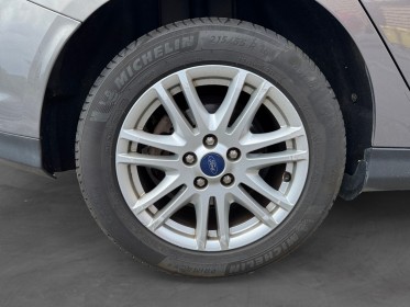 Ford focus 2.0 tdci 115 fap titanium powershift a - boite auto - radars de recul - bluetooth occasion simplicicar compiegne...