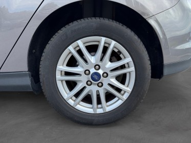 Ford focus 2.0 tdci 115 fap titanium powershift a - boite auto - radars de recul - bluetooth occasion simplicicar compiegne...