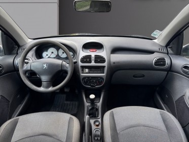 Peugeot 206 1.4e 75ch génération ordinateur de bord - climatisation - poste audio occasion champigny-sur-marne (94)...