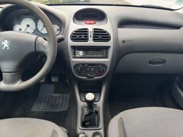 Peugeot 206 1.4e 75ch génération ordinateur de bord - climatisation - poste audio occasion champigny-sur-marne (94)...