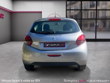 Peugeot 208 puretech 68ch bvm5 like occasion simplicicar vaucresson simplicicar simplicibike france