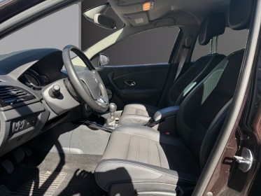 Renault megane iii berline tce 130 energy eco2 bose occasion montreuil (porte de vincennes)(75) simplicicar simplicibike france