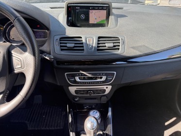 Renault megane iii berline tce 130 energy eco2 bose occasion montreuil (porte de vincennes)(75) simplicicar simplicibike france