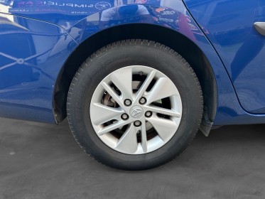 Toyota auris touring sports pro rc18 2019 hybride pro 136h design, garantie 12 mois, gps garantie constructeur, entretiens......