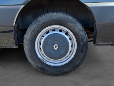 Renault master fourgon gn trac f3500 l2h2 dci 135 grand confort / garantie 12 mois occasion simplicicar mery-sur-oise...