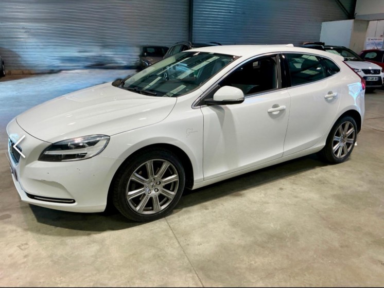 Volvo v40 t2 122 inscription en cours d'arrivage occasion simplicicar rennes simplicicar simplicibike france Volvo v40 t2 122 inscription en cours d'arrivage occasion simplicicar rennes simplicicar simplicibike france