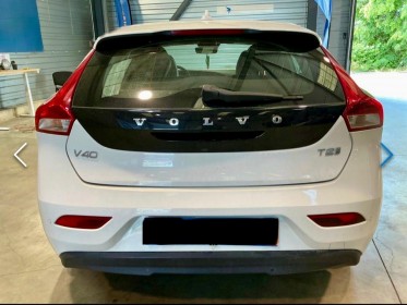 Volvo v40 t2 122 inscription en cours d'arrivage occasion simplicicar rennes simplicicar simplicibike france