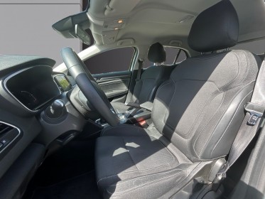 Renault megane iv berline blue dci 115 business occasion simplicicar brive la gaillarde  simplicicar simplicibike france