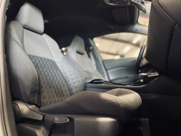 Toyota c-hr hybride my20 1.8l edition occasion  simplicicar aix les bains simplicicar simplicibike france