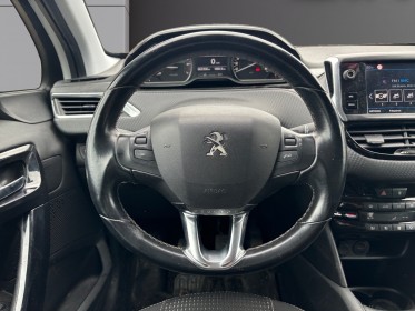 Peugeot 208 vti 82ch bvm5 tech edition caméra carplay occasion montpellier (34) simplicicar simplicibike france