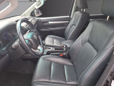 Toyota hilux d-4d 4x4 2.4  legend occasion simplicicar velay simplicicar simplicibike france
