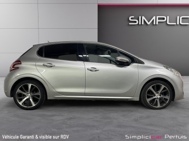 Peugeot 208 1.6 vti 120ch bvm5 feline // toit panoramique // gps // etat irreprochable // occasion simplicicar pertuis ...