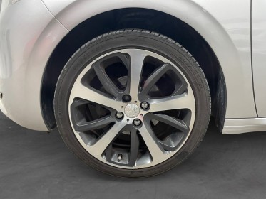 Peugeot 208 1.6 vti 120ch bvm5 feline // toit panoramique // gps // etat irreprochable // occasion simplicicar pertuis ...