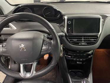 Peugeot 208 1.6 vti 120ch bvm5 feline // toit panoramique // gps // etat irreprochable // occasion simplicicar pertuis ...