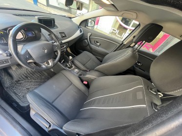 Renault megane iii berline tce 115 energy eco2 dynamique occasion paris 15ème (75) simplicicar simplicibike france