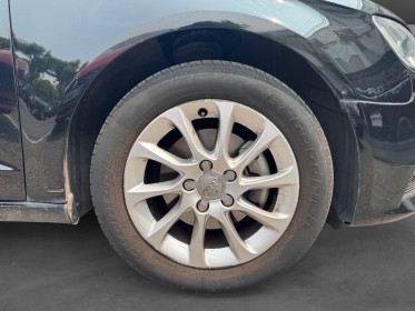 Audi a3 sportback 1.6 tdi 110 ambiente toit ouvrant || garantie 12 mois || occasion osny simplicicar simplicibike france