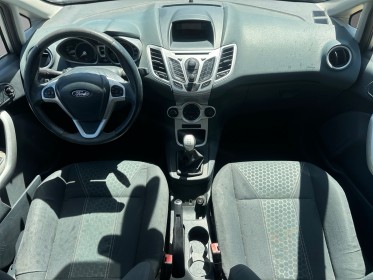 Ford fiesta 1.4 tdci 68 ambiente climatisation bluetooth 5 portes garantie 12 mois occasion montpellier (34) simplicicar...