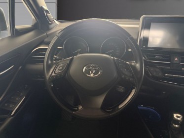 Toyota c-hr hybride rc18 122h collection camera 360 sièges chauffants garantie 12 mois occasion simplicicar poitiers...
